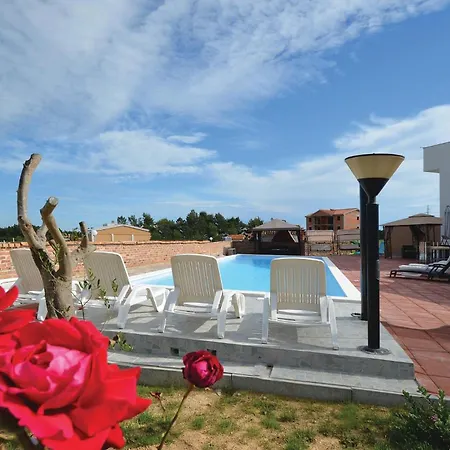 Apartman 2 Bedroom Stunning In