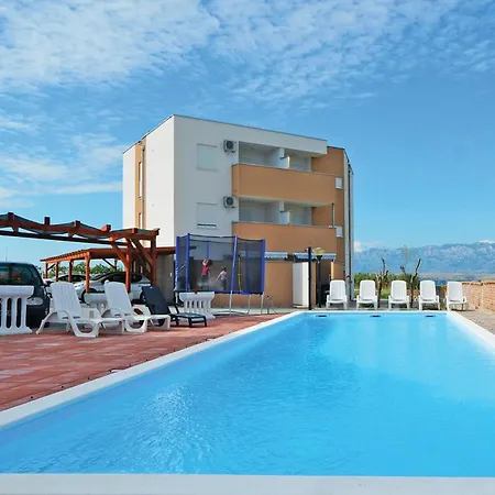 Lejlighed 2 Bedroom Stunning In *